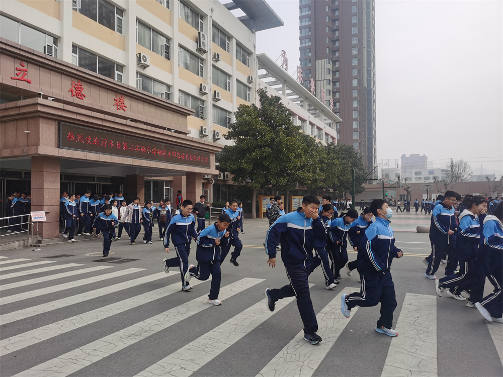图2.jpg