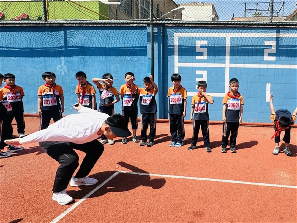 二年级1.jpg