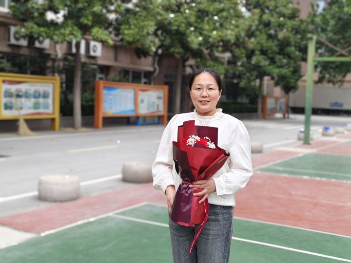 葛振萍.jpg