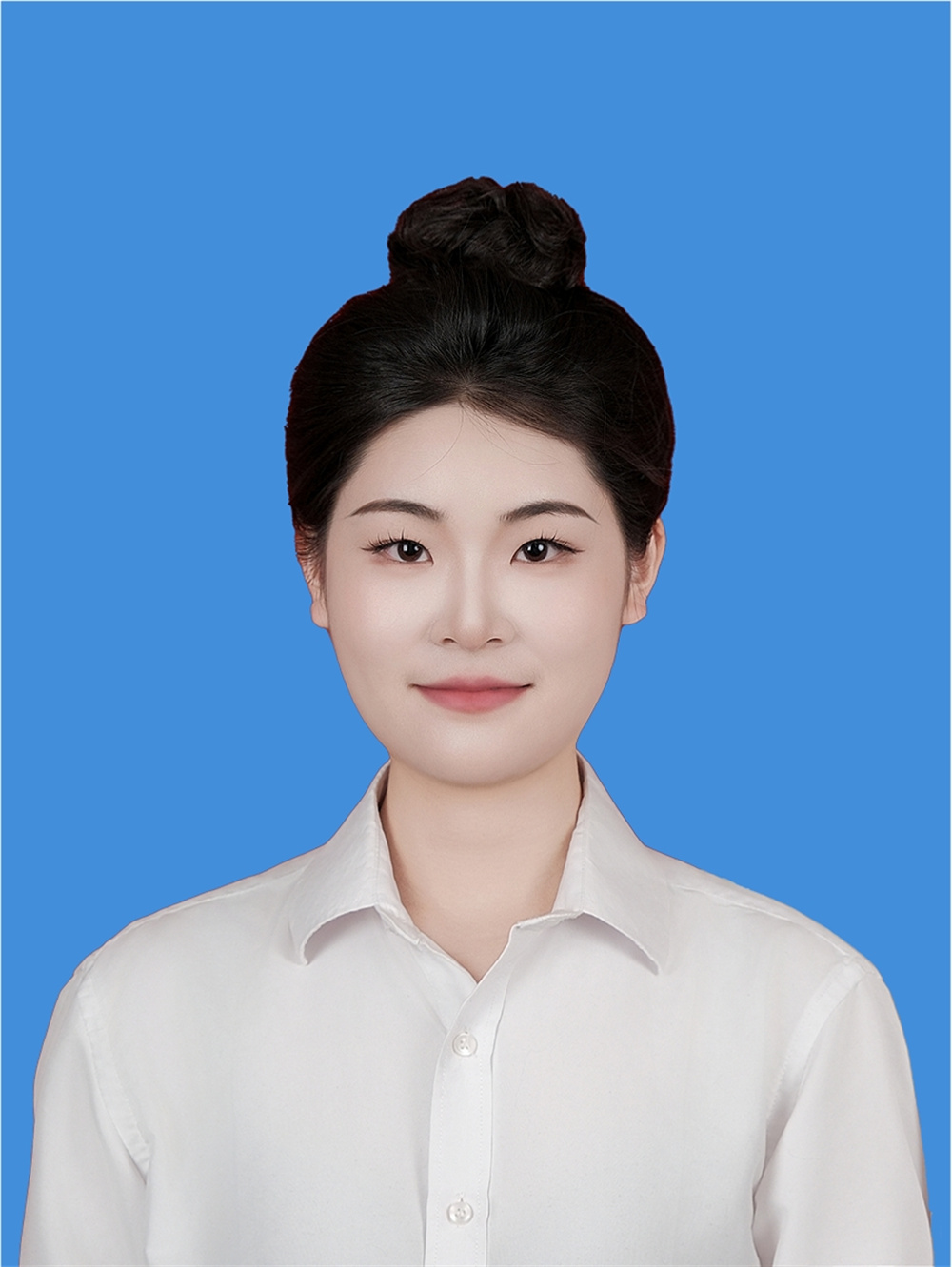 卢丽娜.jpg